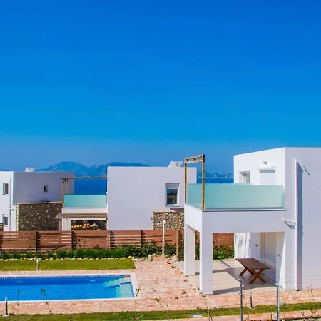 The Three Graces - Artemis Villa Antimachia