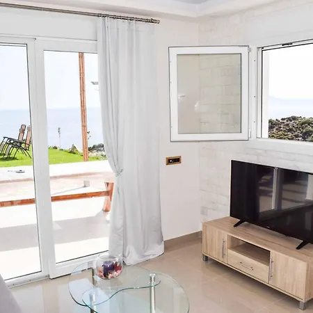 The Three Graces - Artemis Villa Antimachia